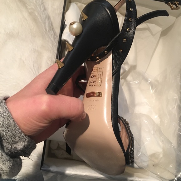 SOLD ON INSTAGRAM Gucci Wangy heels - Picture 5 of 7